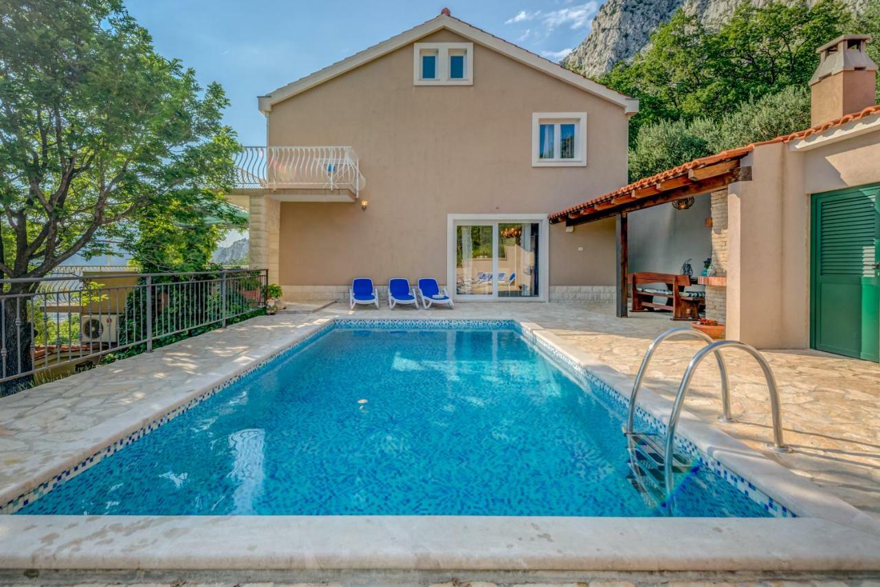 Holiday Home Figa Omiš Buitenkant foto