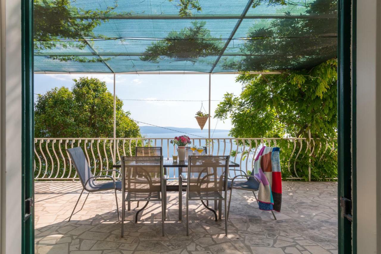 Holiday Home Figa Omiš Buitenkant foto