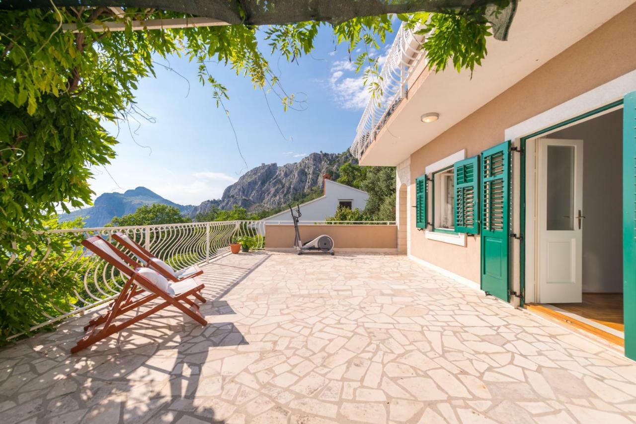Holiday Home Figa Omiš Buitenkant foto