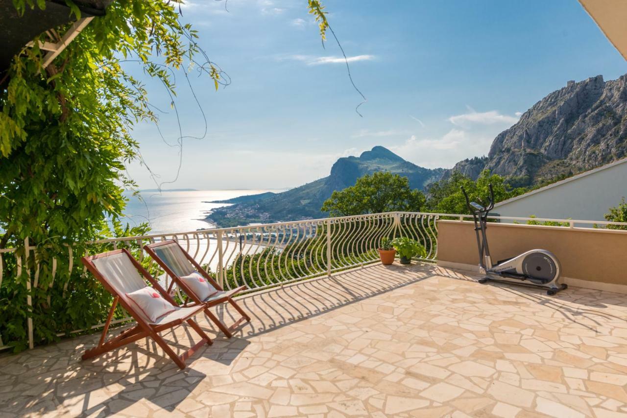 Holiday Home Figa Omiš Buitenkant foto