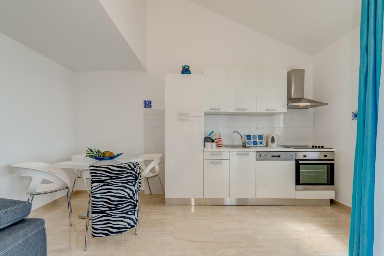Holiday Home Figa Omiš Buitenkant foto